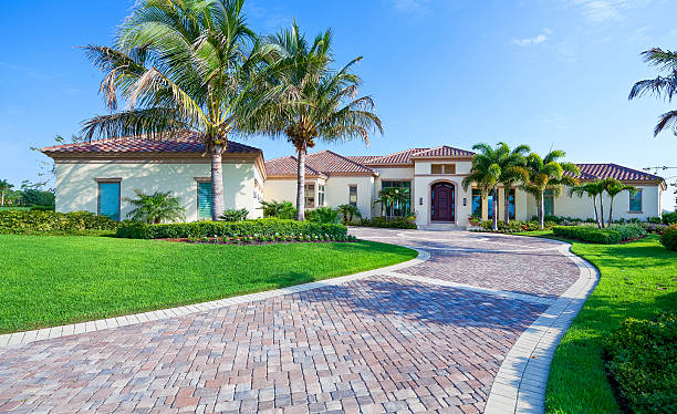 Best Driveway Pavers Installation  in La Croft, OH
